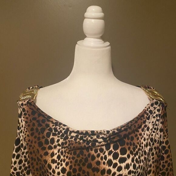 Julie’s Closet Cold Shoulder Leopard Print Sz 1X - Picture 12 of 13